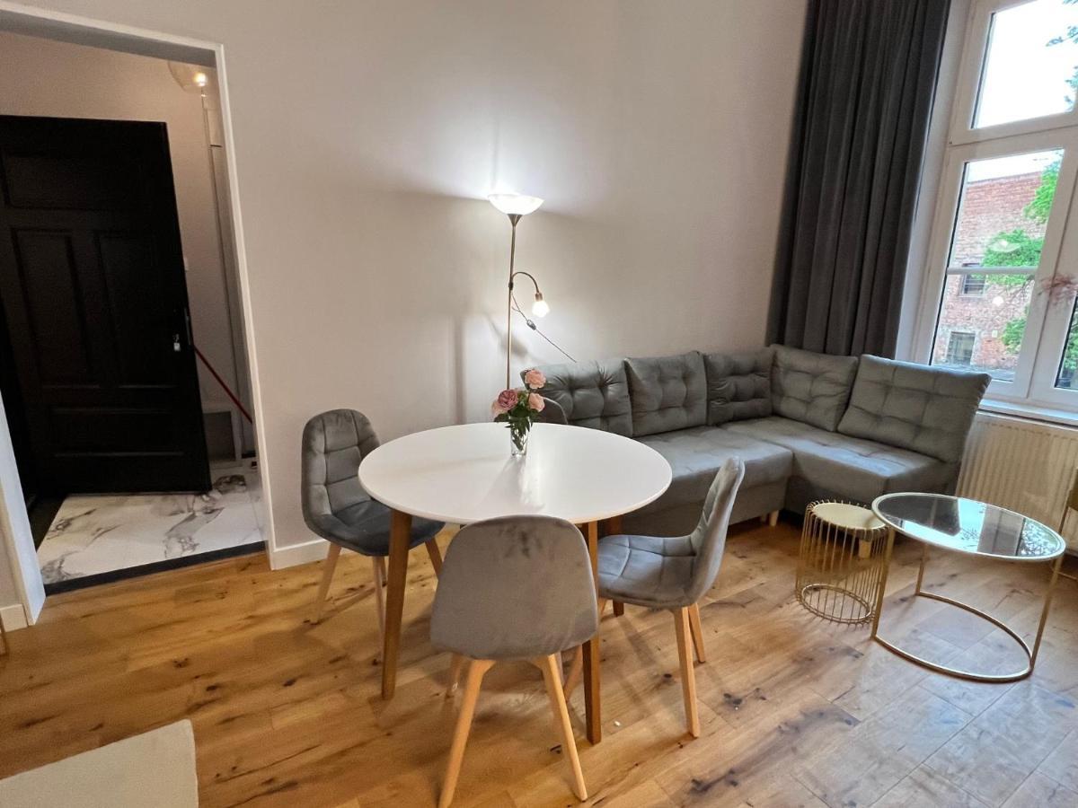 Dk Premium Ballady I Romanse 奥尔什丁 外观 照片